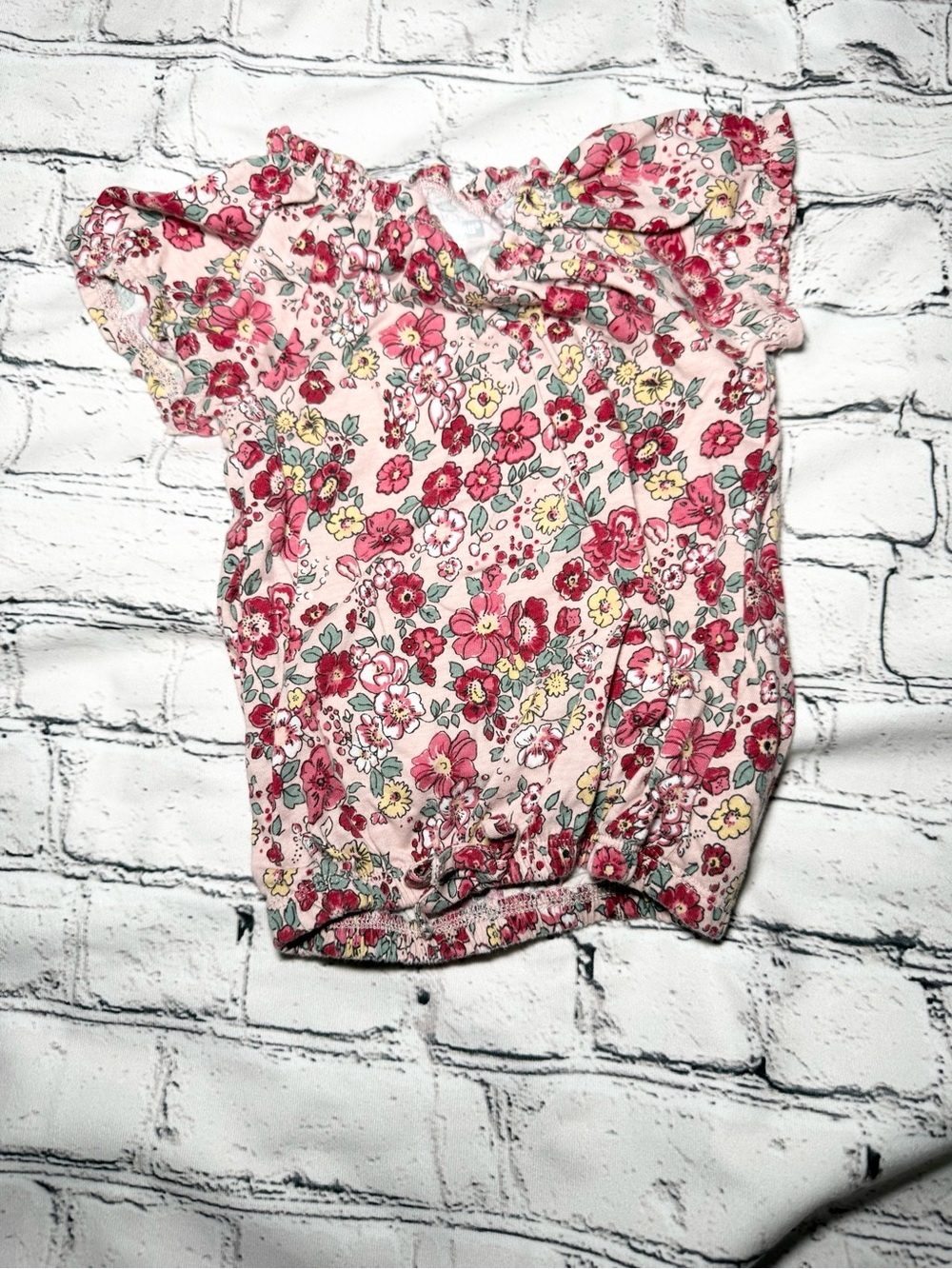 Garanamals. Floral top. Size 3T